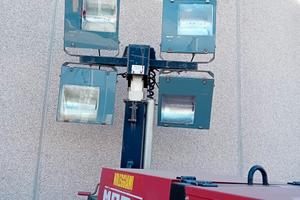 Torre faro Mosa foxlight 9mt 4*100w halogen