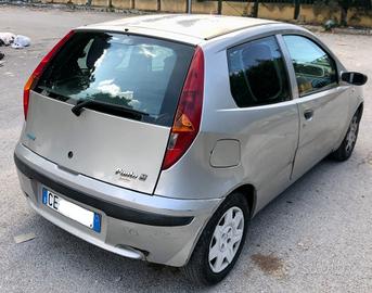 Fiat Punto 1.2i 60CV 3p-2003