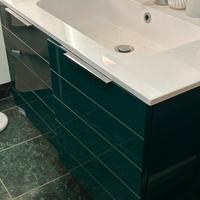 Mobile bagno verde con lavabo