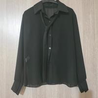 camicia nera trasparente con cravattina