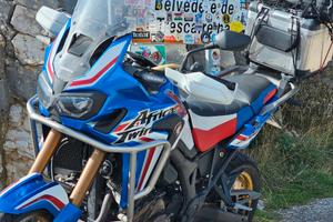 Honda CRF1000L Africa Twin DCT TRICOLOR