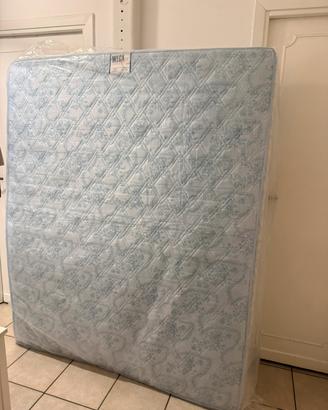 Materasso matrimoniale in perfette condizioni