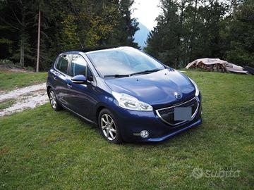 Peugeot 208 e-HDi 92 CV Active 2013 (Neopatentati)
