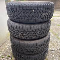 4 gomme invernali con cerchi in lega 185 / 60 R 15