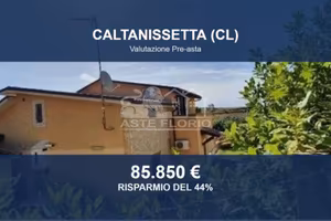 Immobile in asta di 205 m² con più di 5 locali a C
