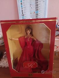 Barbie Countess of Rubies del 2000. 2 disponibili