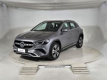 Mercedes-Benz GLA GLA-H247 2023 200 d Progres...