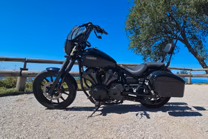 Yamaha XV 950