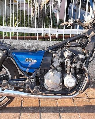 KAWASAKI GT 550 per ricambi