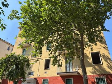 Box / Garage di 12 m² a Bologna