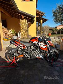 KTM 990 Superduke LC8