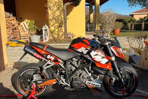 KTM 990 Superduke LC8