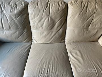 Divano tre posti in pelle