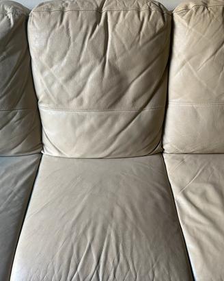 Divano tre posti in pelle