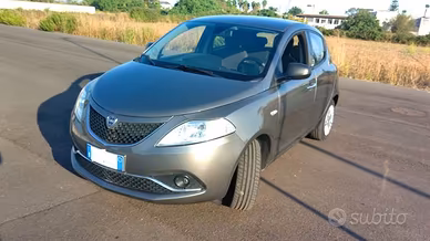 Lancia Ypsilon 1.2 69cv Silver