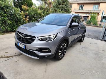 Opel Grandland X. Cambio Automatico