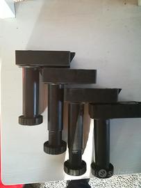 4 piedini regolabili per basi cucina da 15 a 18