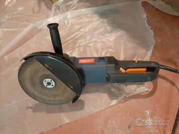 Smerigliatrice angolare SBC TOOLS