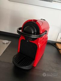 Nespresso INISSIA rossa