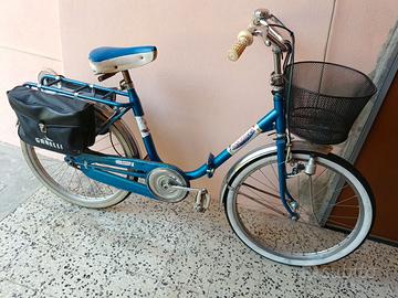 Bicicletta Arabella con borse laterali Garelli