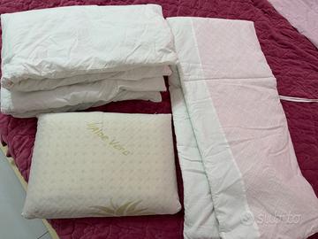 Cuscino antisoffoco-paracolpi lettino-piumino