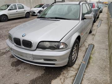 Bmw serie 3 (e46) anno 2001 ricambi usati