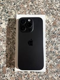 iPhone 16 pro (nero-titanio) Stato batteria 90%