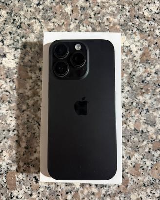 iPhone 16 pro (nero-titanio) Stato batteria 90%