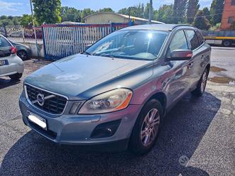 Volvo XC 60 XC60 D5 AWD Geartronic Summum