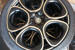 Cerchi in lega originali 20" Alfa TONALE con gomm