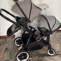 Passeggino gemellare/fratellare