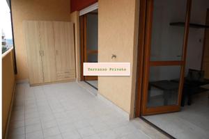 PORTA DI ROMA TRILOCALE ARREDATO Con TERRAZZO