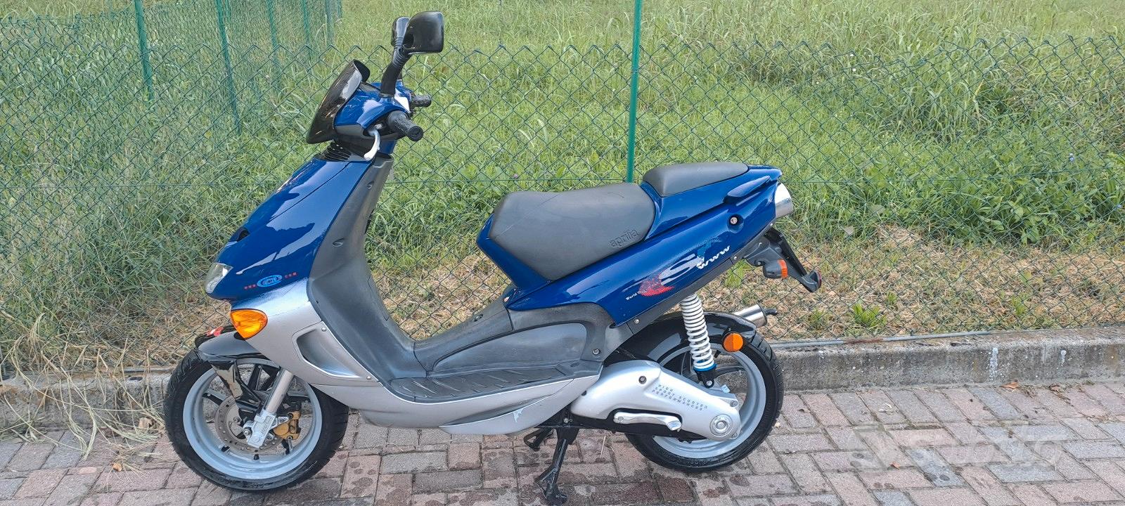 Proprietà Auto Passaggio Di ProprietÃ Moto 50 Cc Aprilia SR 50 Cc