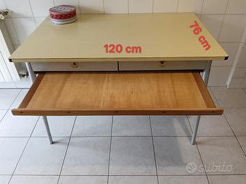 Tavolo da cucina 