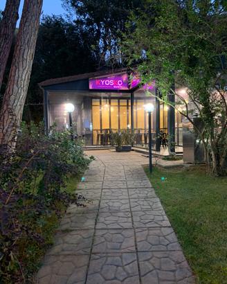 Locale con ampio giardino