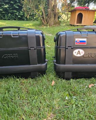 Coppia Givi Trekker 33