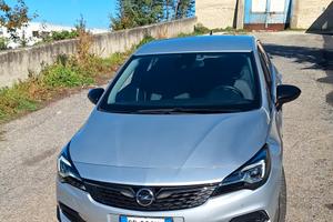 2021 - Opel Astra 1.5 cdti 122cv. Cambio automatic