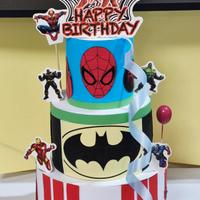 torta in polistirolo Marvel Supereroi 
