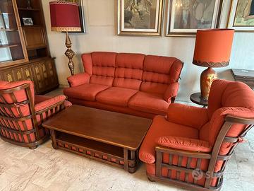Divano + poltrone + tavolo