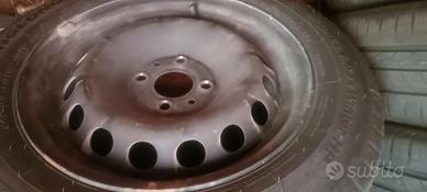 Gomme lancia Ypsilon o panda