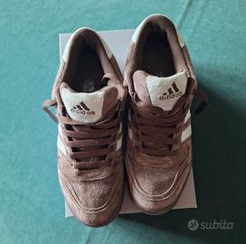 scarpe sportive Adidas