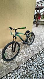 Bicicletta wheelie bike TRATTABILE non esitate