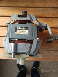 Motore lavatrice Miele modello Softronic W160