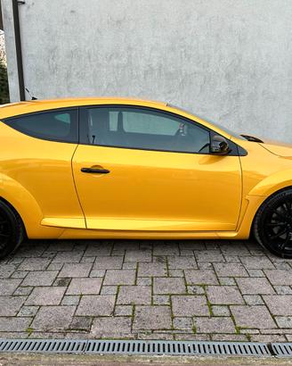 Renault Megane RS Trophy 275 - 2015 - Giallo Sirio