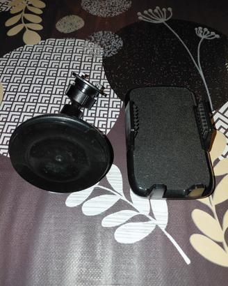 Supporto smartphone per auto