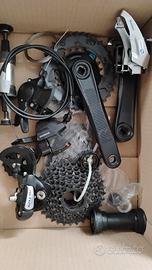 Gruppo Shimano Altus