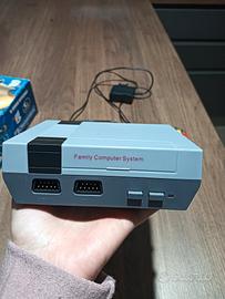 Mini console con i giochi della Nintendo 