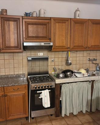 Cucina in rovere massello