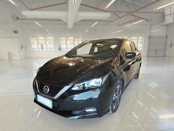NISSAN LEAF BUSINESS 40KWH 5 PORTE BERLINA