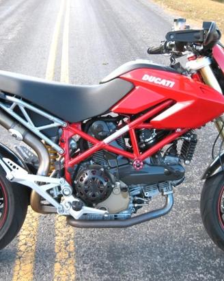 hypermotard 1100s con termignoni e desmo+ cavallet